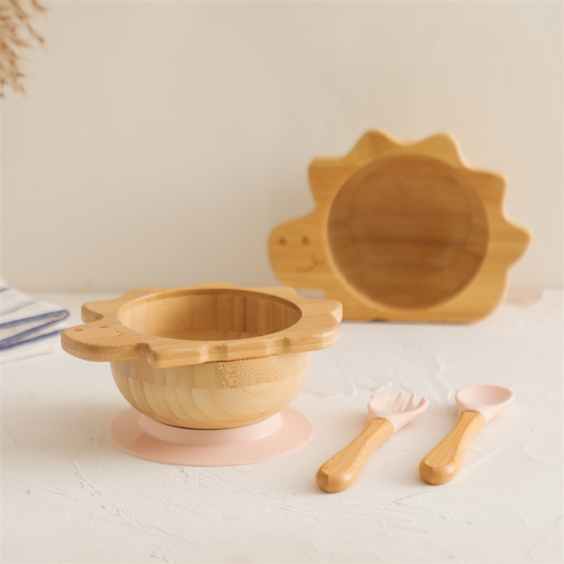 Baby Wooden Tableware Set Dino - مراجعة Silicone Suction Bowl وسعره