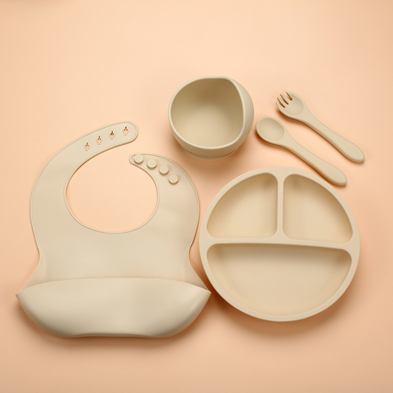 5Pcs Silicone Baby Feeding Set - مراجعة Silicone Suction Bowl وسعره